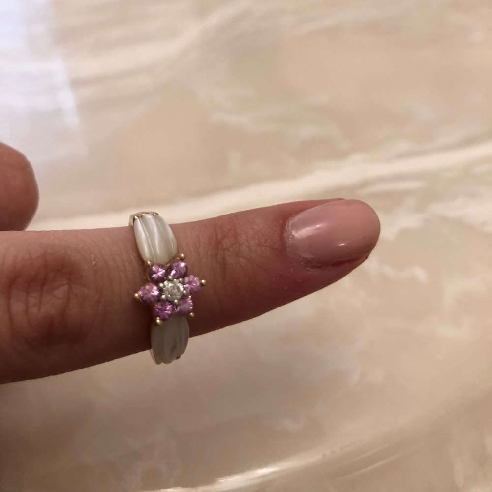 Gold Flower Ring Diamond Center